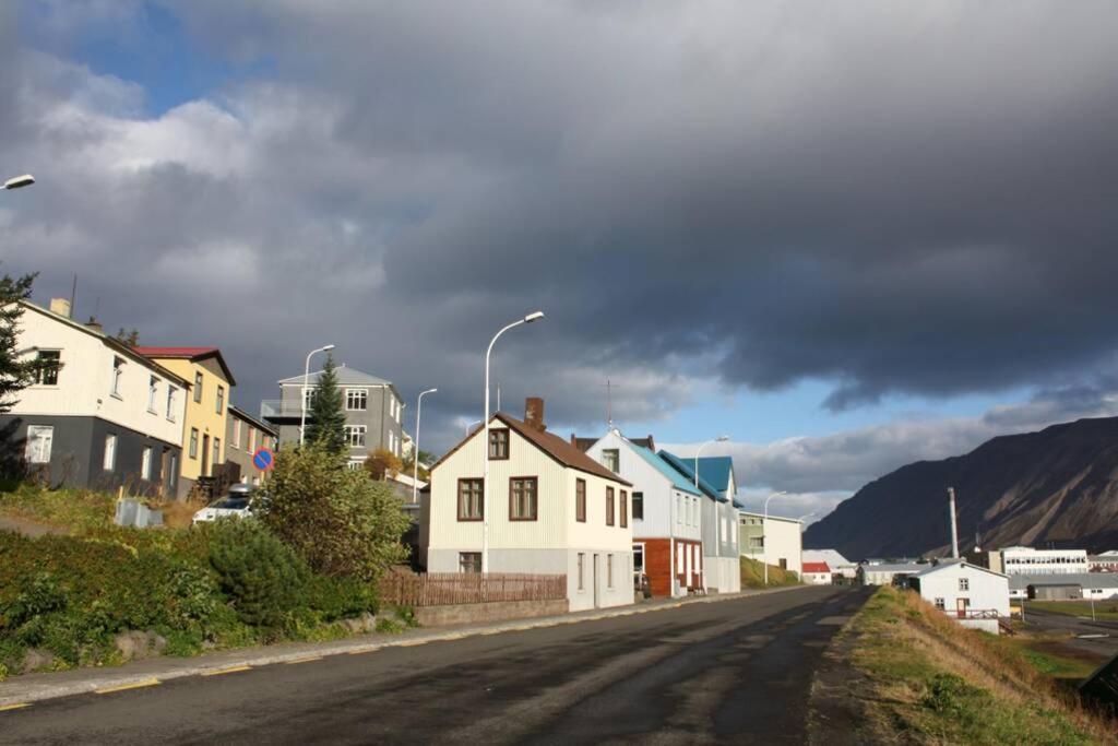 House With A Warm Soul In North Iceland Siglufjordur Exteriör bild